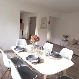  Apartment Moderne In Der Naehe Des Badestrandes